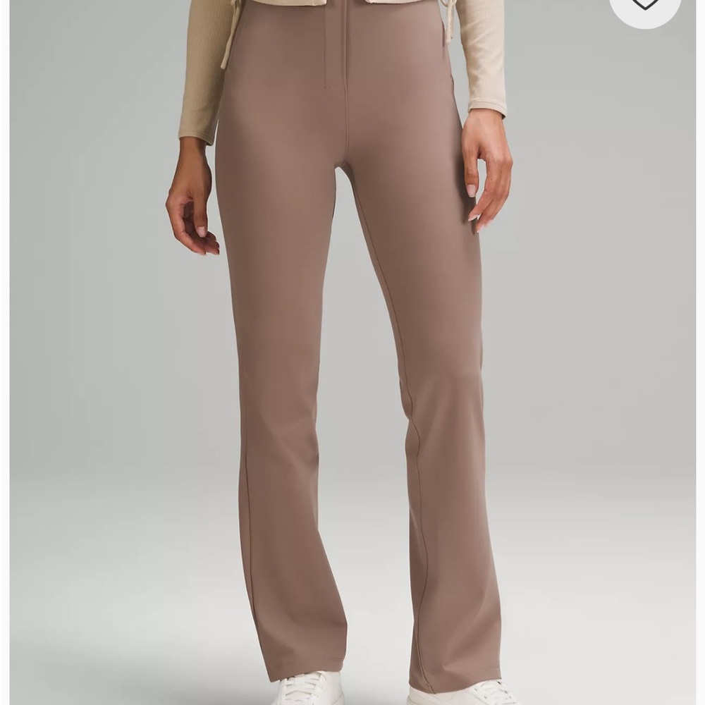 Lululemon Smooth Fit Pull-On High-Rise Pant
Regular